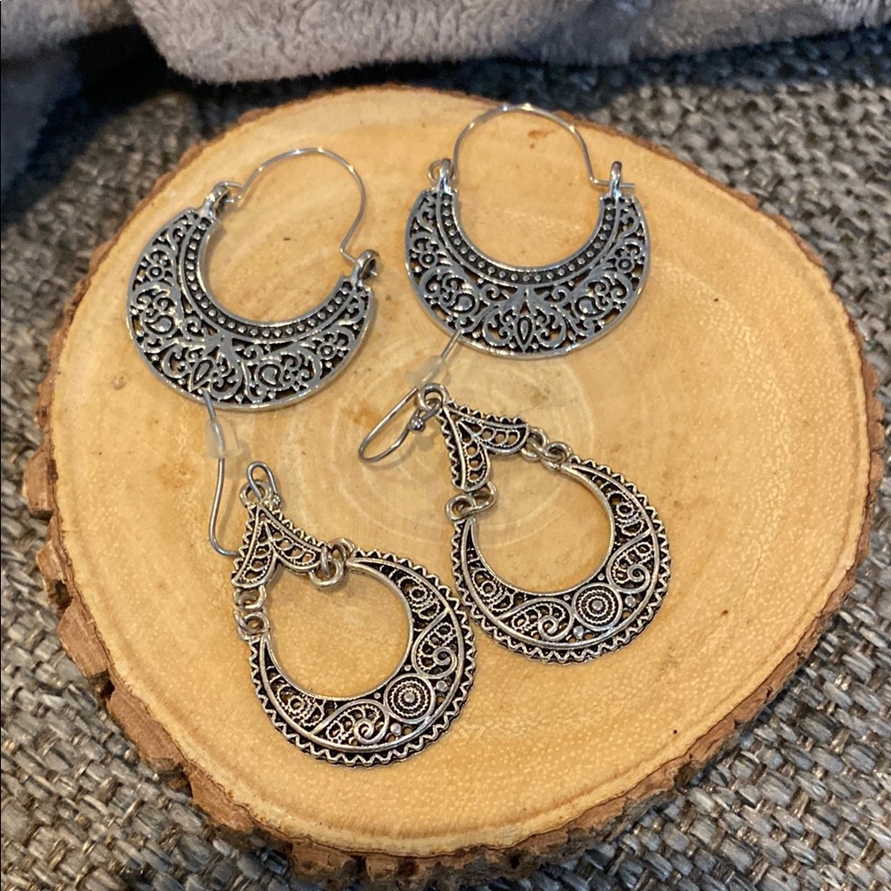 Elegant Silver Filigree Earrings Set